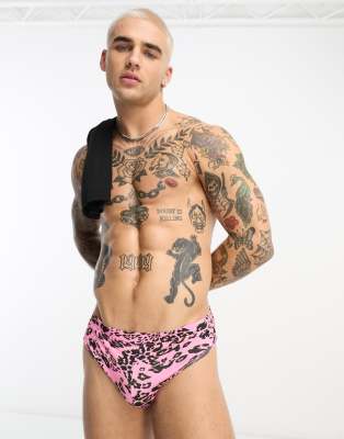 Mid-length swim trunks with leopard print