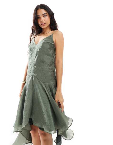 ASOS DESIGN - Swing-midikjole med V-hals, cami-stropper og længere kant bagpå i organza - view 1
