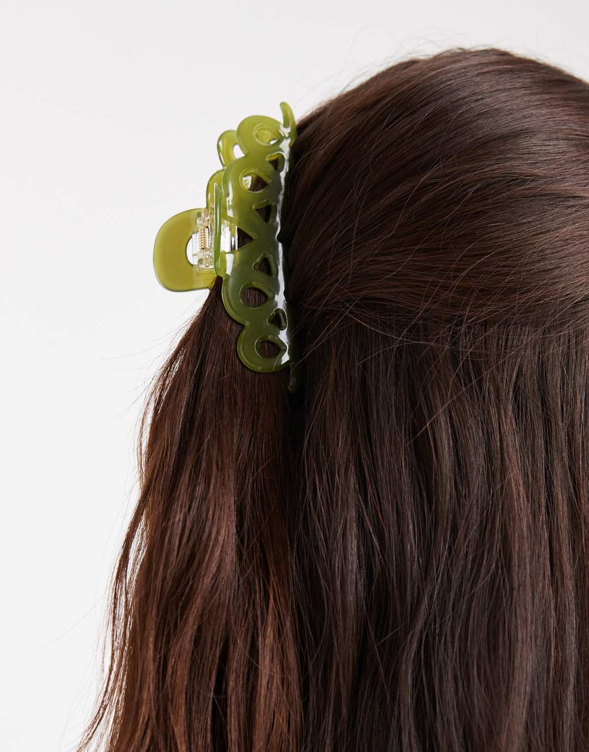ASOS DESIGN swirly hair claw in olive