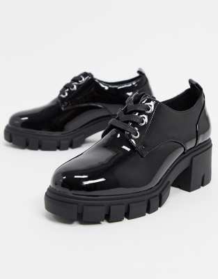 black patent chunky lace up shoes