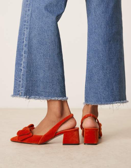 ASOS DESIGN Symphony bow slingback mid block heeled shoes in rust velvet, 3 of 4