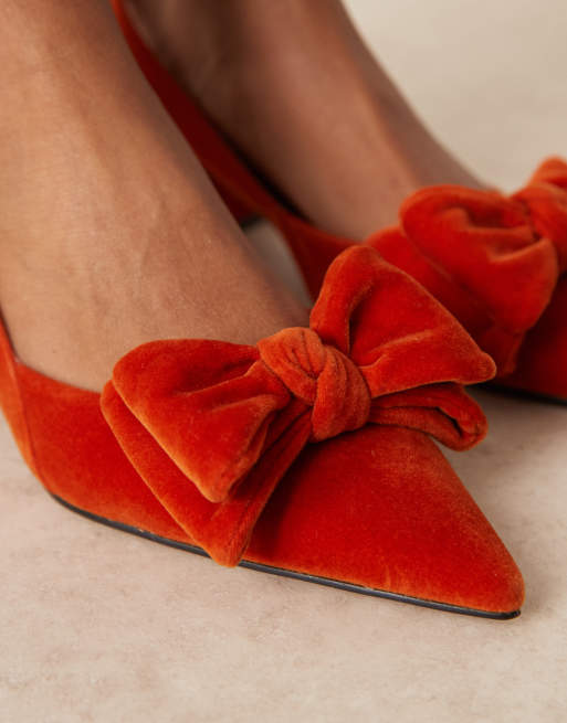 ASOS DESIGN Symphony bow slingback mid block heeled shoes in rust velvet