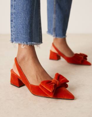 ASOS DESIGN - Symphony - Samtschuhe in Rostrot mit Schleifendetail, Fersenriemen und mittelhohem Blockabsatz-Orange