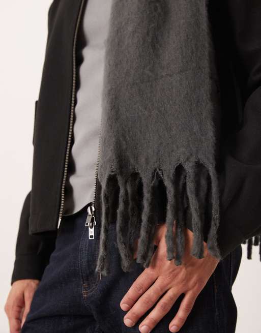 ASOS DESIGN – Szalik z materiału z szarym efektem ombre, 2 z 3