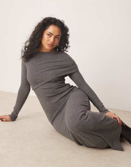 ASOS DESIGN – Szara bardzo miękka sukienka maxi z drapowanymi ramionami, 2 z 4
