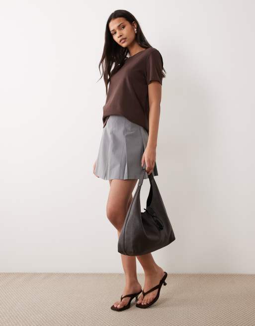 ASOS DESIGN – Szara elegancka plisowana spódnica mini, 2 z 5
