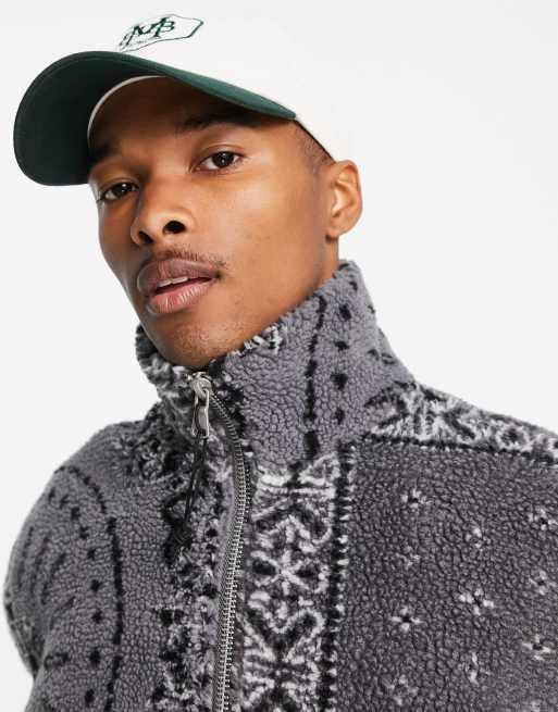 ASOS DESIGN – Szara kurtka bomberka oversize z kożuszka ze wzorem paisley, 3 z 4