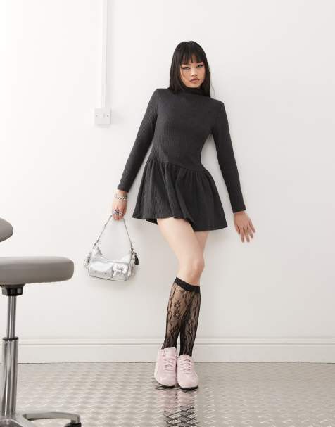 ASOS DESIGN – Szara sukienka mini z zabudowanym dekoltem i obniżoną talią - view 1