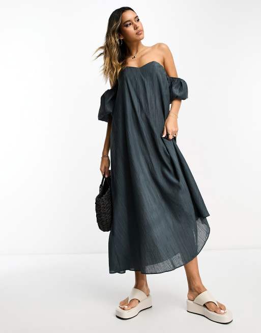 ASOS DESIGN – Szara, trapezowa sukienka maxi z rękawami, z marszczonego materiału