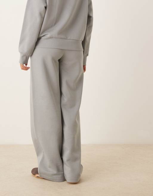 ASOS DESIGN – Szare joggersy z prostymi nogawkami i napisem Milan, 3 z 5