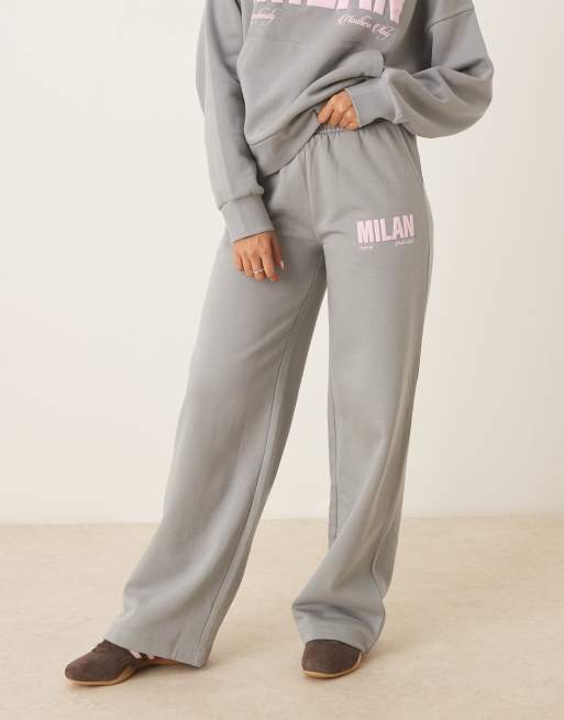 ASOS DESIGN – Szare joggersy z prostymi nogawkami i napisem Milan, 5 z 5