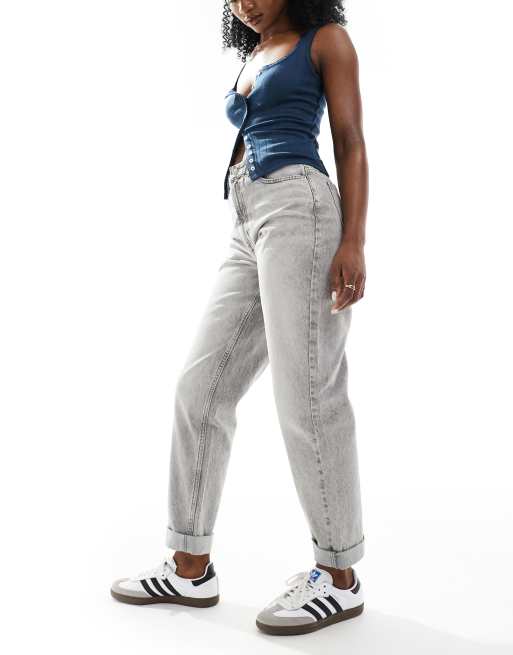 ASOS DESIGN – Szare luźne jeansy mom fit z wysokim stanem, 3 z 5