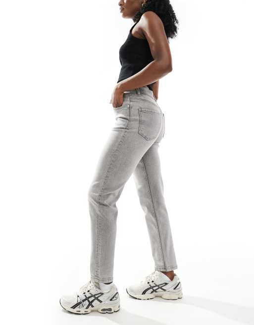 ASOS DESIGN – Szare wygodne mom jeans o dopasowanym kroju, 3 z 5