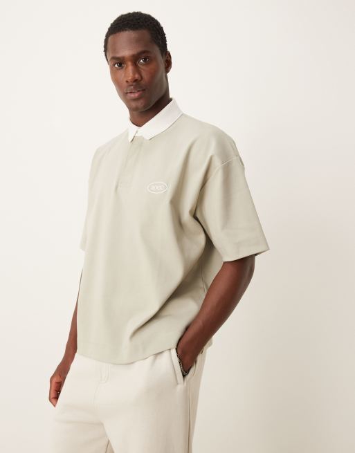 ASOS DESIGN – Szarobeżowa koszulka polo o pudełkowym kroju oversize i gramaturze 300 g/m<sup>2</sup>, z nadrukiem na piersi