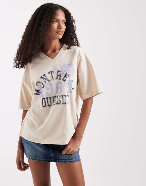 ASOS DESIGN – Szarobeżowy luźny T-shirt z dekoltem w szpic i sportową grafiką z napisem „Montreal” - view 1