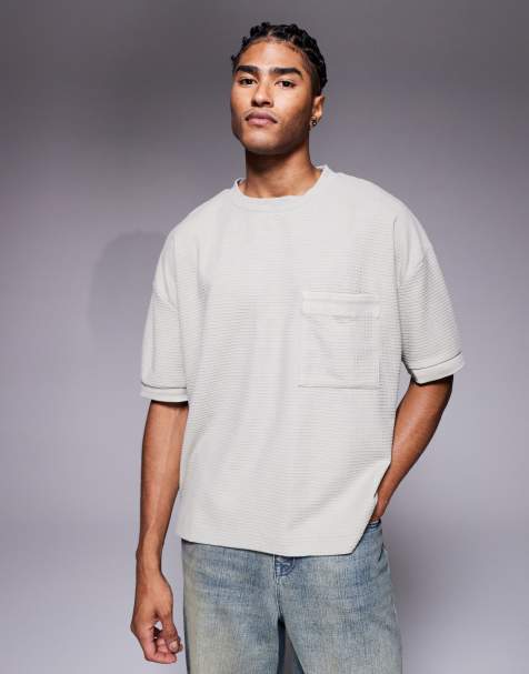 ASOS DESIGN – Szarobeżowy teksturowany T-shirt oversize o pudełkowym kroju z kieszenią - view 1