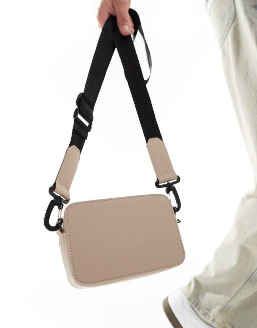 ASOS DESIGN – Szarobrązowa gumowana torebka crossbody, 2 z 4