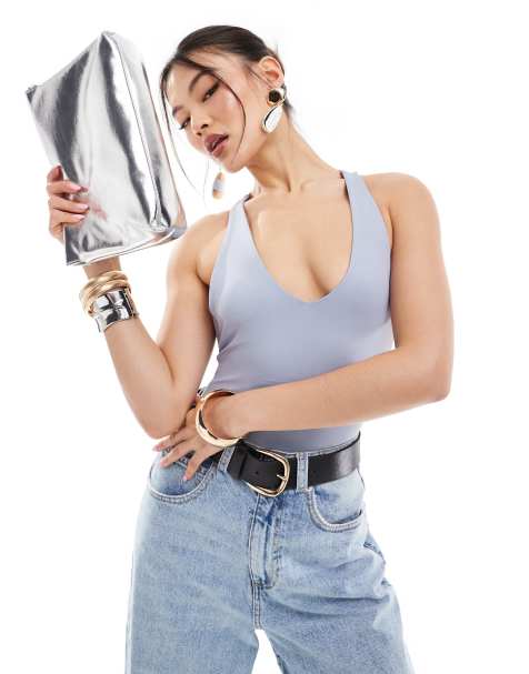 ASOS DESIGN – Szaroniebieskie przylegające body z dekoltem w szpic i skręconym tyłem - view 1