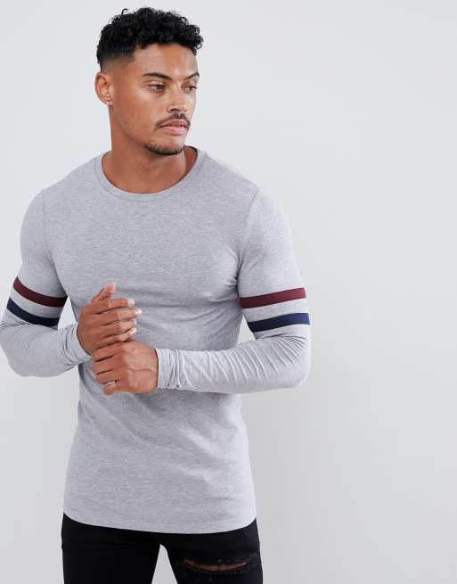ASOS DESIGN – Szary melanżowy T-shirt o kroju podkreślającym sylwetkę z długimi rękawami z paskami na rękawach – GREY