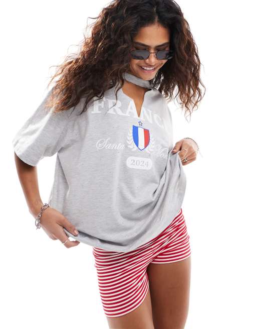 ASOS DESIGN – Szary melanżowy T-shirt oversize z dekoltem w szpic, dżetami i grafiką z francuską reprezentacją w piłce nożnej