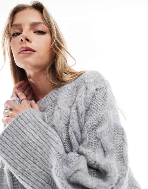 ASOS DESIGN – Szary sweter oversize z okrągłym dekoltem z dzianiny o warkoczowym splocie - view 1