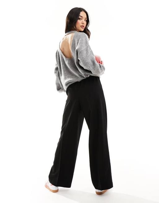 ASOS DESIGN – Szary sweter z płytkim dekoltem i wycięciem na plecach, 2 z 4
