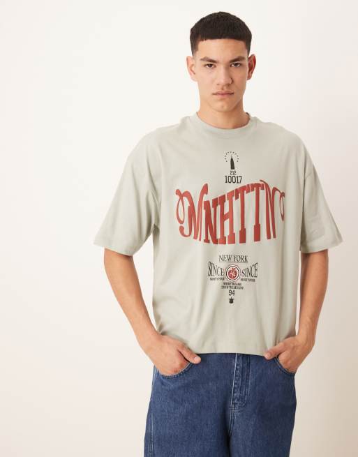 ASOS DESIGN – Szary T-shirt oversize o pudełkowym kroju z grafiką z nazwą miasta z przodu
