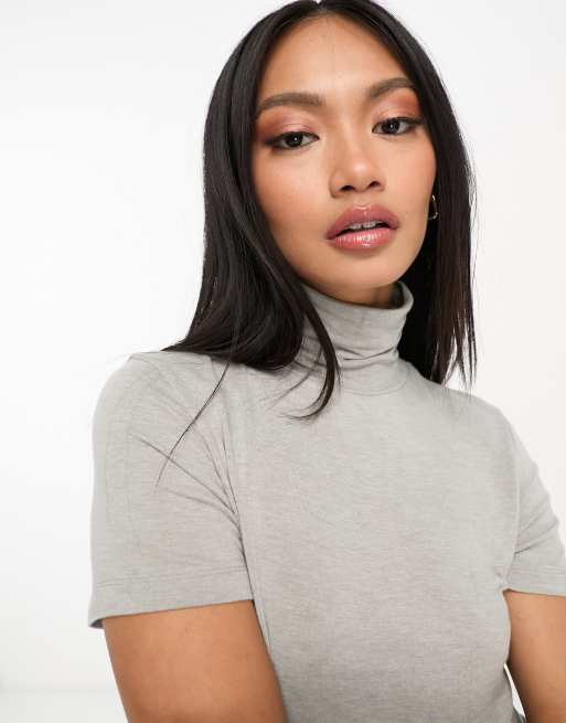 ASOS DESIGN – Szary top z golfem i krótkimi rękawami z cienkiej dzianiny melanżowej