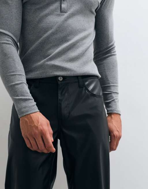ASOS DESIGN szerokie spodnie dzwony z czarnej imitacji skóry, 2 z 10