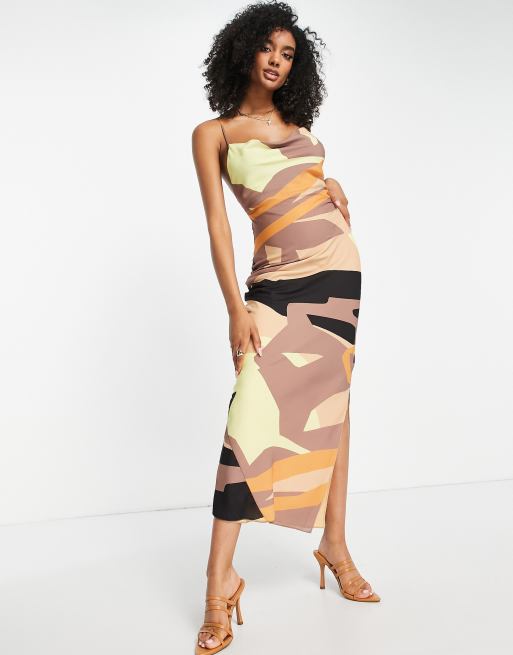 ASOS DESIGN – Sznurowana na plecach sukienka maxi na ramiączkach w abstrakcyjny wzór