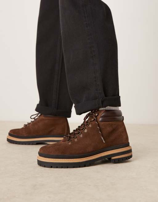ASOS DESIGN – Sznurowane brązowe buty trekkingowe z zamszu