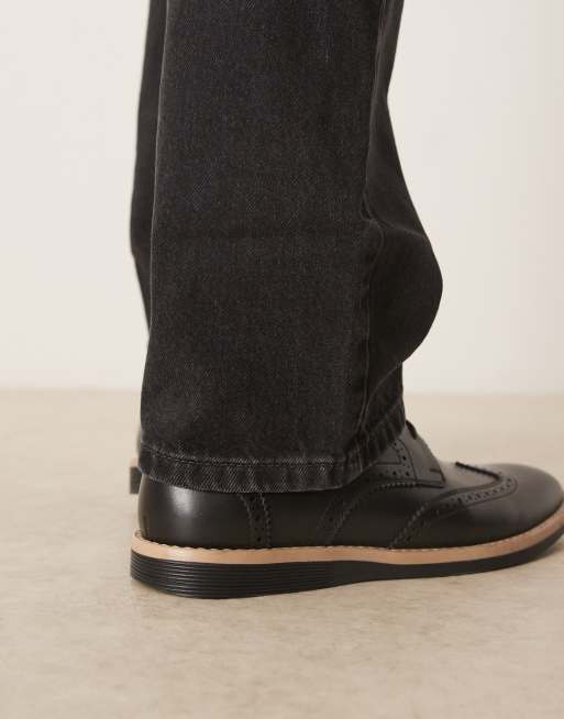ASOS DESIGN – Sznurowane czarne buty brogsy na podeszwie z koturną, 2 z 4