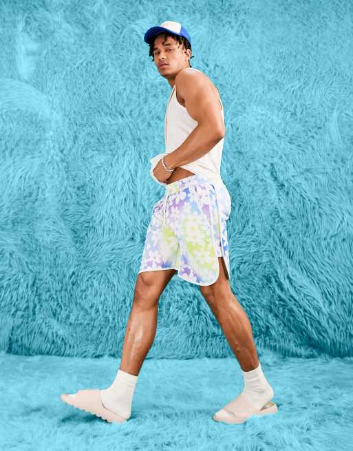 ASOS DESIGN – Szorty do biegania z kwiatowym wzorem na całej powierzchni