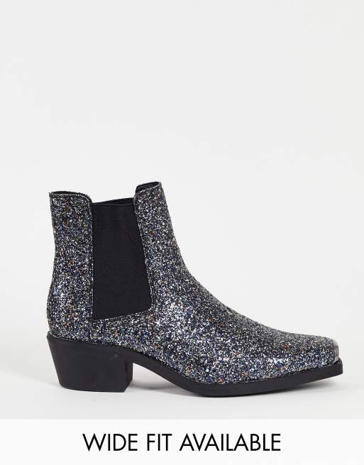 ASOS DESIGN – Sztyblety na obcasie ze srebrnym brokatem