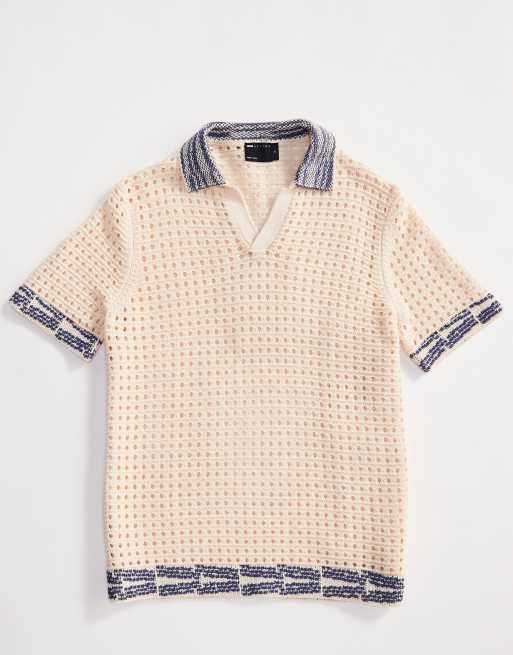 ASOS DESIGN – Szydełkowana dzianinowa koszulka polo z wycięciem pod szyją w kolorze ecru z kontrastowym wykończeniem