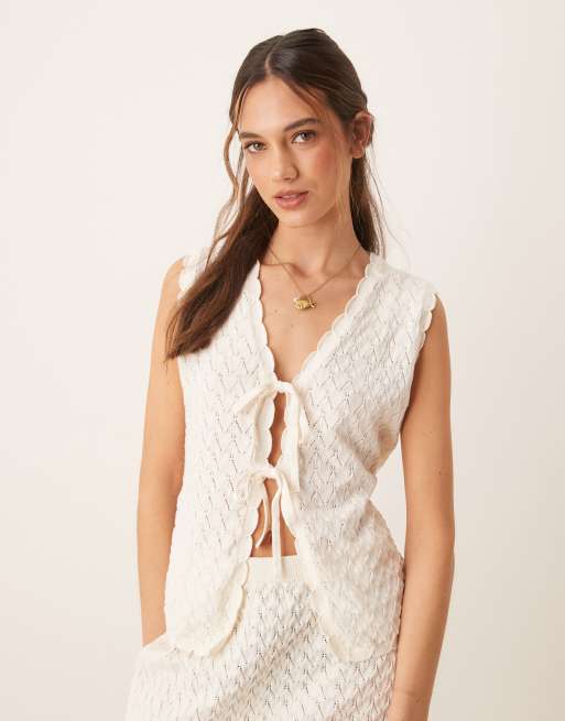 ASOS DESIGN – Szydełkowany kardigan z wiązaniem z przodu w kolorze ecru, część zestawu