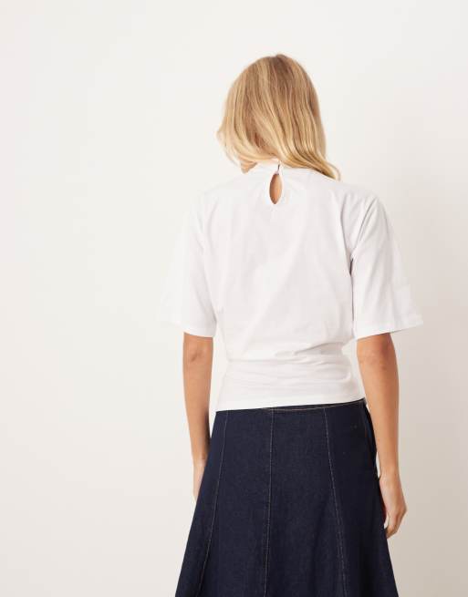 ASOS DESIGN - T-shirt à encolure élargie et liens à la taille - Blanc, 4 de 4