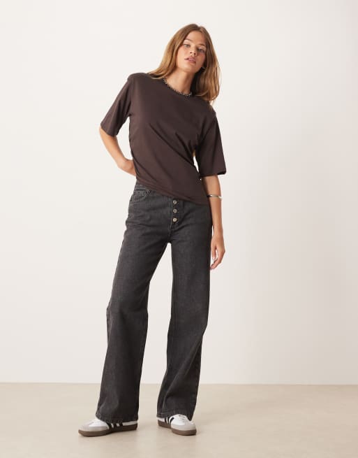 ASOS DESIGN - T-shirt à épaulettes et taille cintrée - Marron chocolat, 4 de 4