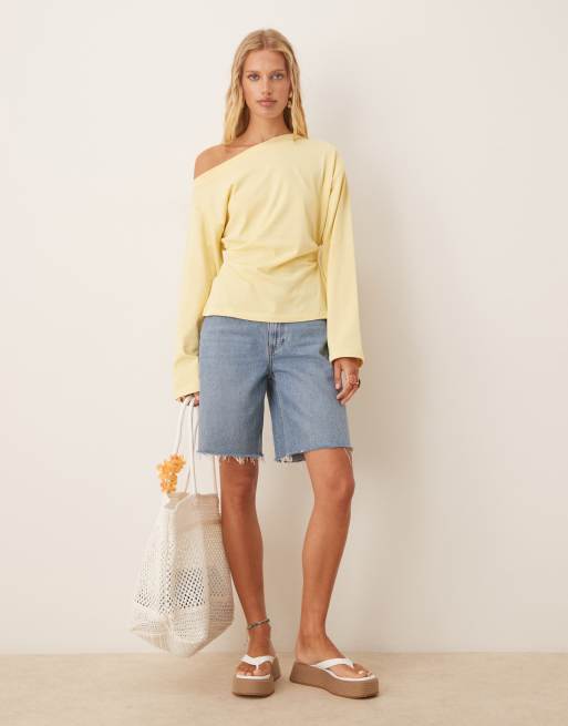 ASOS DESIGN - T-shirt à manches longues avec taille corset et épaule dénudée - Babeurre, 3 de 4