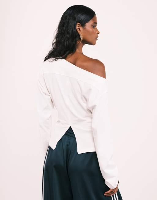 ASOS DESIGN - T-shirt à manches longues avec taille corset et épaules dénudées - Crème, 3 de 4