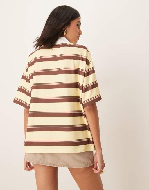 ASOS DESIGN - T-shirt a maniche corte gialla a righe con colletto stile rugby, 2 di 4