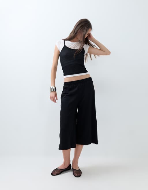 ASOS DESIGN - T-shirt a maniche corte monocromatica con canotta sovrapposta, 4 di 5