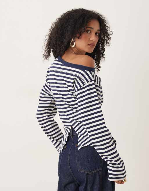 ASOS DESIGN - T-shirt a maniche lunghe blu navy a righe con spalla scoperta e vita stile corsetto, 3 di 4