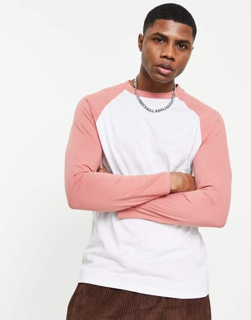 ASOS DESIGN - T-shirt a maniche lunghe raglan a contrasto bianco sporco e rosa
