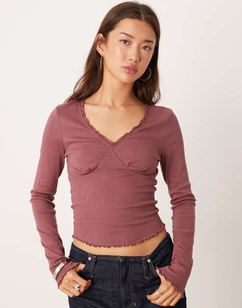 ASOS DESIGN - T-shirt a maniche lunghe rosa scuro con scollo a V e dettagli in pizzo - view 1