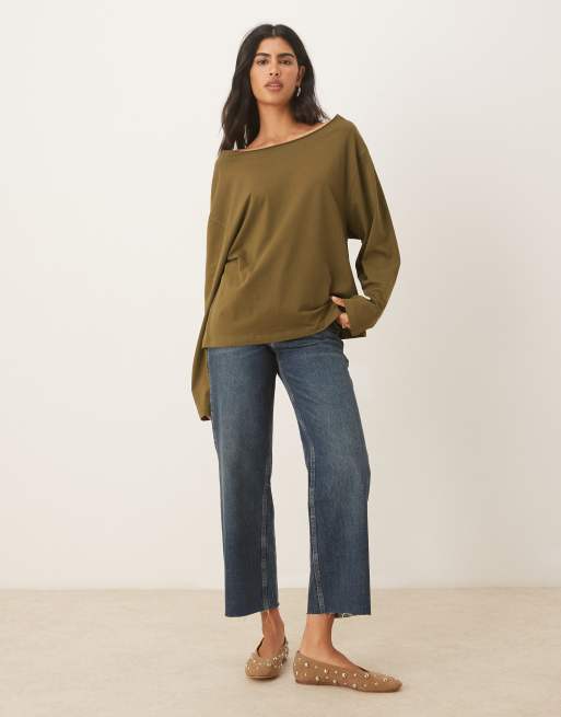 ASOS DESIGN - T-shirt a maniche lunghe verde oliva scuro con spalla scoperta, 4 di 4