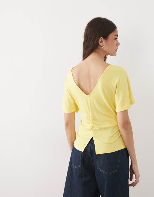ASOS DESIGN - T-shirt à taille cintrée et manches ange avec dos en V - Citron, 4 de 4