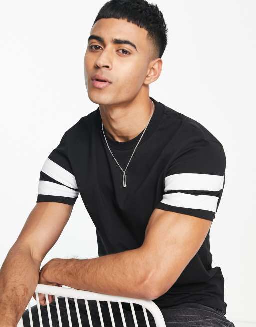 ASOS DESIGN - T-shirt ajusté avec manches à rayures contrastantes - Noir