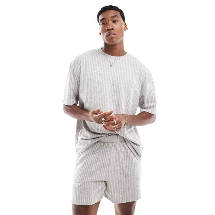 206370327-1-grey?$n_750w$&wid=