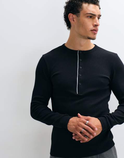ASOS DESIGN - T-shirt attillata a maniche lunghe nera a coste con colletto serafino e profili a contrasto - view 1